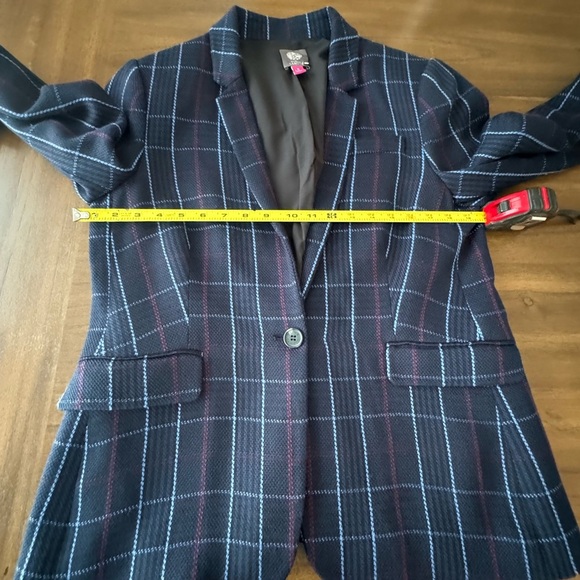 Vince Camuto Blue Plaid Blazer – Size 10 - Picture 5 of 6